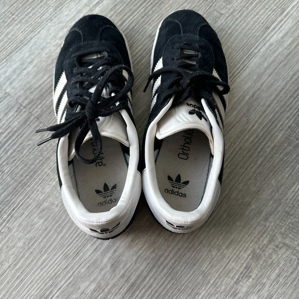 adidas classic gazelle